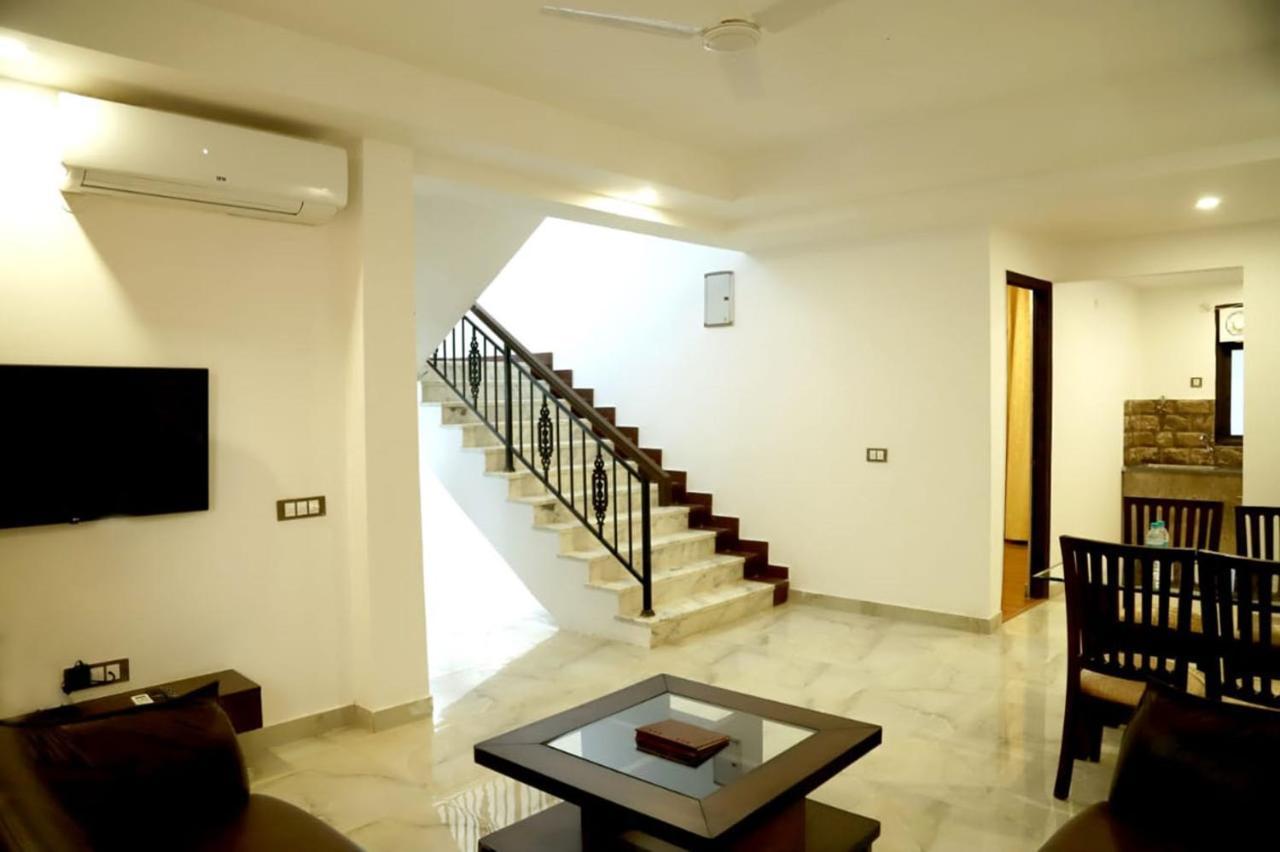 Country Inn Hotels & Resorts Vrindāvan Εξωτερικό φωτογραφία