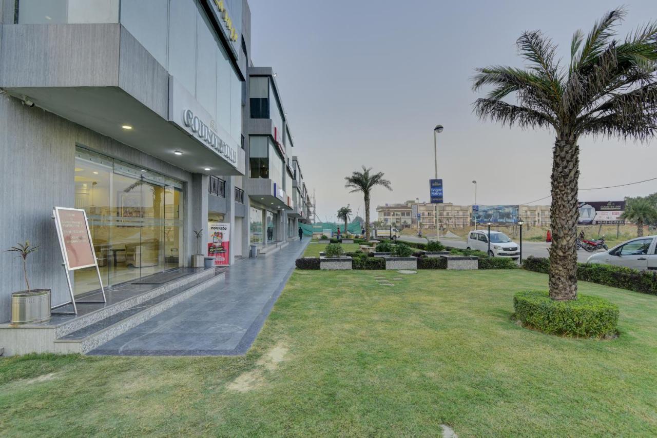 Country Inn Hotels & Resorts Vrindāvan Εξωτερικό φωτογραφία