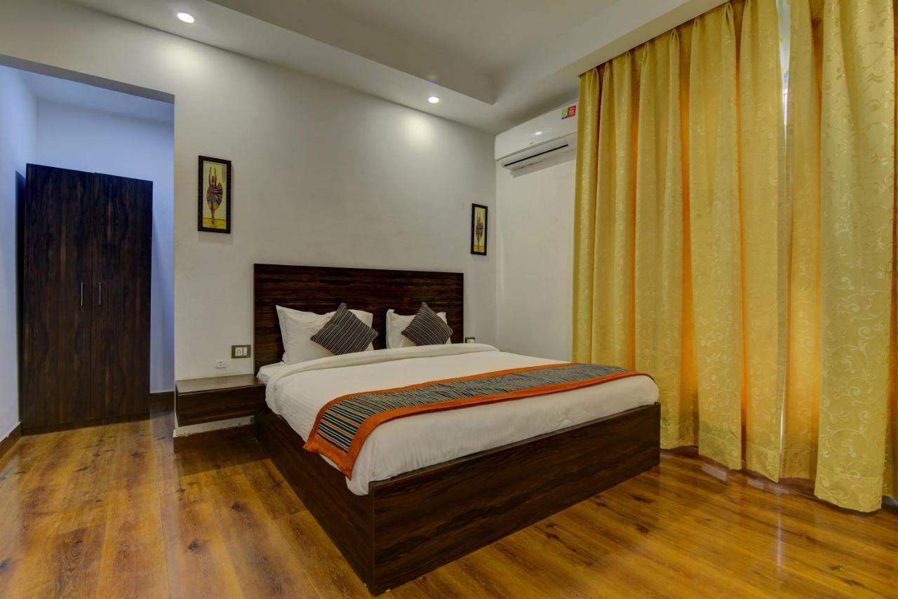 Country Inn Hotels & Resorts Vrindāvan Εξωτερικό φωτογραφία