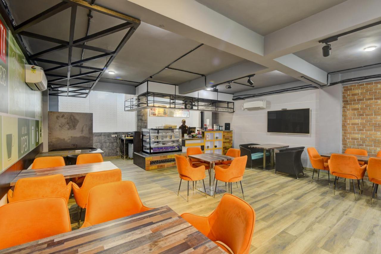 Country Inn Hotels & Resorts Vrindāvan Εξωτερικό φωτογραφία