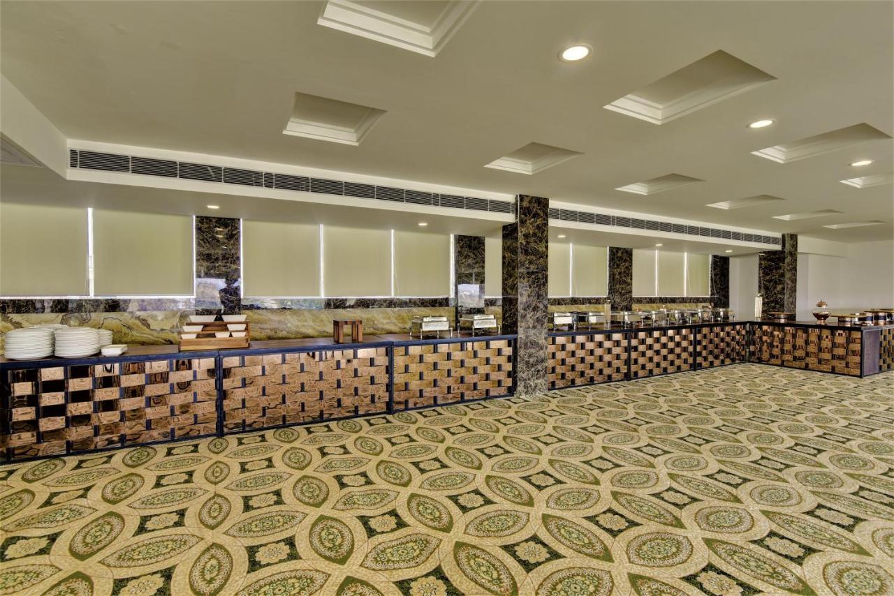 Country Inn Hotels & Resorts Vrindāvan Εξωτερικό φωτογραφία
